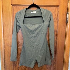 Quinsen Women's Long Sleeve Bodycon Romper